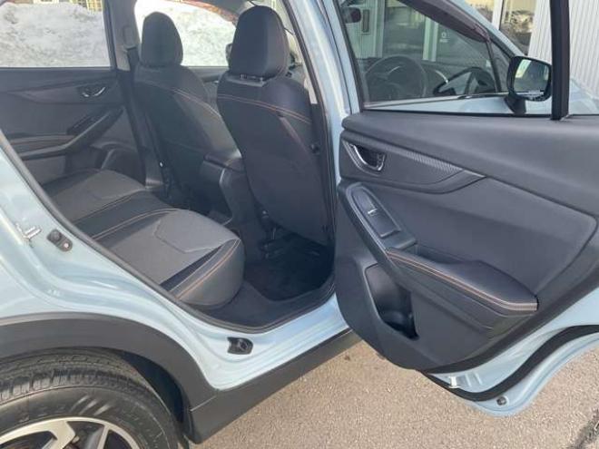 XV2.0i-S アイサイト 4WD　プッシュスタート　カロッツェリア製ナビTV　バックカメラ　Bluetooth　レーダークルーズコントロール　パドルシフト　ETC　前席パワーシート　ハーフレザーシート　LEDヘッドライト　フォグランプ　ルーフレール 2000