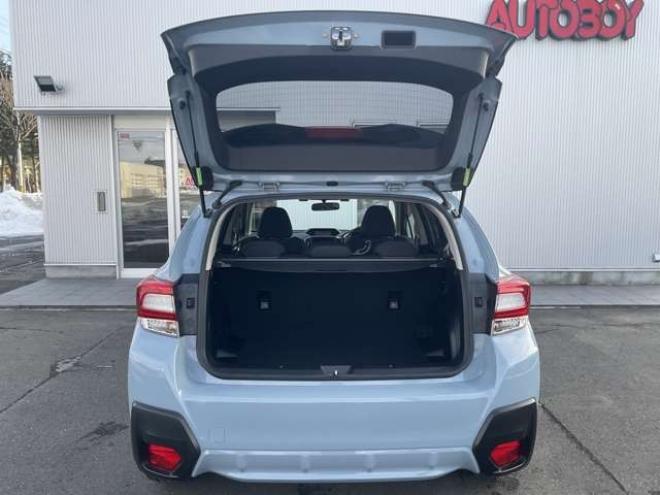 XV2.0i-S アイサイト 4WD　プッシュスタート　カロッツェリア製ナビTV　バックカメラ　Bluetooth　レーダークルーズコントロール　パドルシフト　ETC　前席パワーシート　ハーフレザーシート　LEDヘッドライト　フォグランプ　ルーフレール 2000