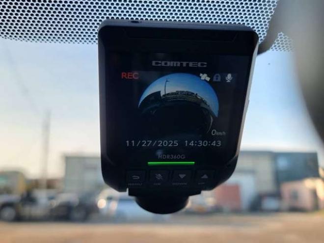 プリウス1.8 S　下廻り防錆塗装済 コムテック製ドラレコ  ケンウッド製社外ナビ フルセグ Bluetooth バックカメラ ETC フロント&テールエアロ プッシュスタート スマートキー 社外アルミ 2WD 1800