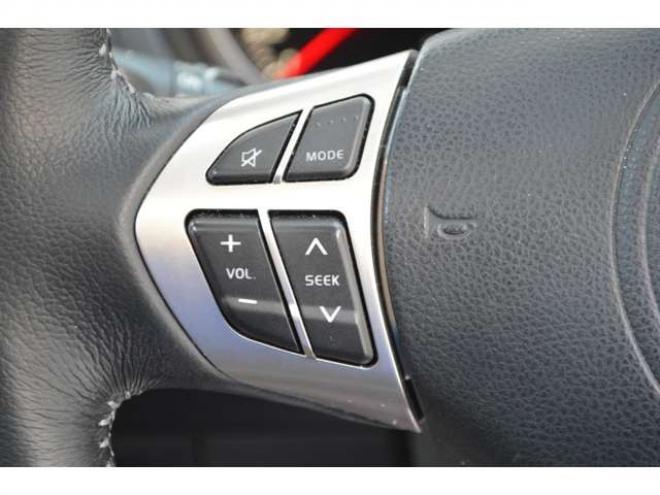 エスクード2.4 ランドブリーズ 4WD　ワンオーナー特別仕様車4WD横滑り防止装置クルーズコントロールSDナビTVバックカメラHIDライト電動ガラスサンルーフクルーズコントロール 2400