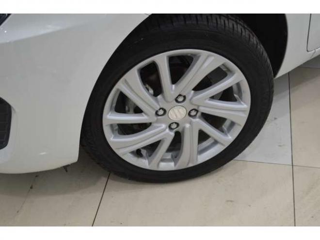 スイフト1.2 ハイブリッド MG 4WD　ワンオーナー車ハイブリッド4WDセーフティサポート搭載デュアルセンサーブレーキサポート後退時ブレーキサポートアダプティブクルーズコントロール全方位モニターナビTVハイビームアシストLEDライト 1200