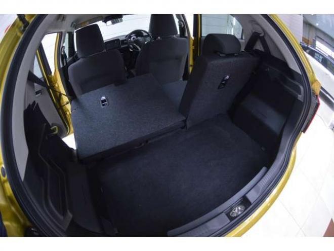 イグニス1.2 ハイブリッド MG 4WD　ワンオーナー車ハイブリッド4WDセーフティサポート搭載デュアルカメラブレーキサポートアイドリングストップ全方位モニター付ナビTV横滑り防止装置シートヒーター 1200