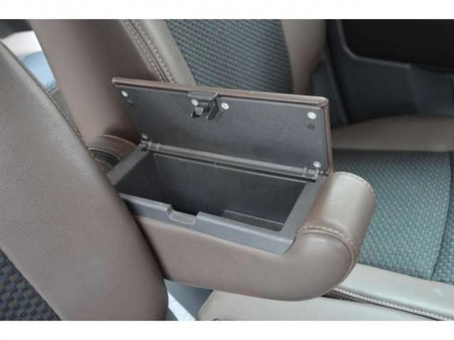 ハスラーJスタイルIIIターボ 4WD　1オーナー特別仕様車Sエネチャージ4WDターボセーフティサポート搭載アイドリングストップ横滑り防止装置パドルシフトLEDライトクルーズコントロールハーフレザーシート 660