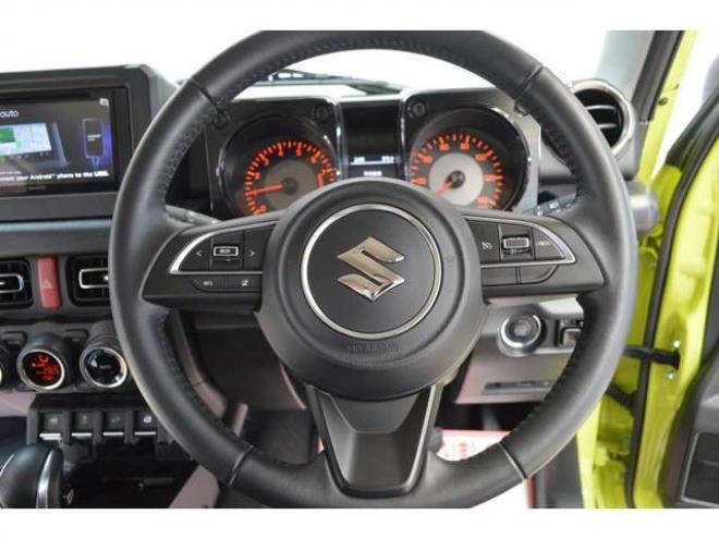 ジムニーXC 4WD　ワンオーナー車4WDターボセーフティサポート搭載アイドリングストップ横滑り防止装置7インチディスプレイモニターETCハイビームアシストLEDライトクルーズコントロール 660