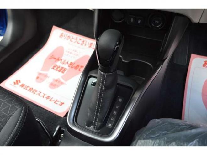 スイフト1.2 ハイブリッド MZ 4WD　ワンオーナー車ハイブリッド4WDセーフティサポート搭載スズキコネクト対応通信機装着車9インチディスプレイオーディオ電動パーキングブレーキアダプティブクルーズコントロールLEDライト 1200