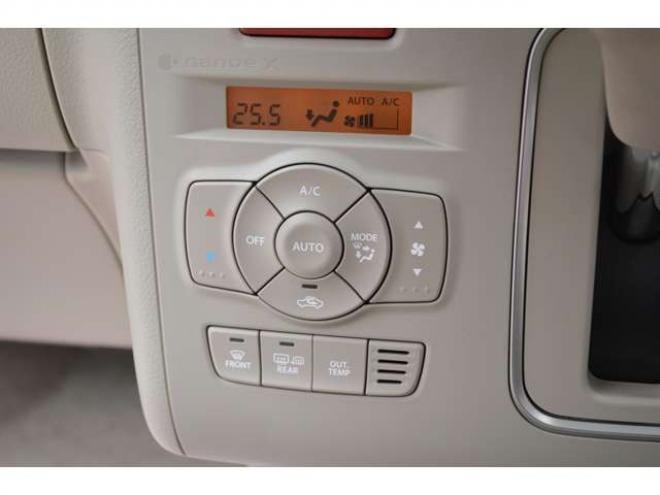 ラパンX 4WD　ワンオーナー車4WDセーフティサポート搭載アイドリングストップ横滑り防止装置デュアルセンサーブレーキサポート後退時ブレーキサポートハイビームアシストLEDライト 660