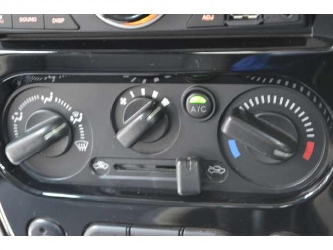 ジムニーランドベンチャー 4WD　ワンオーナー特別仕様車5速マニュアル4WDターボハーフレザーシートヒーターETCドライブレコーダー 660