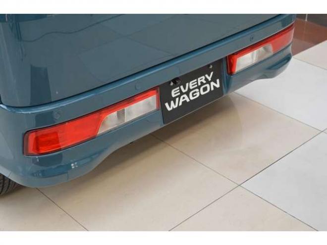 エブリィワゴン PZターボスペシャル 4WD　ワンオーナー車4WDターボセーフティサポート搭載アイドリングストップ横滑り防止装置8インチナビTVバックカメラ両側オートスライドドアオートステップリアパーキングセンサーハイビームアシストLED 660