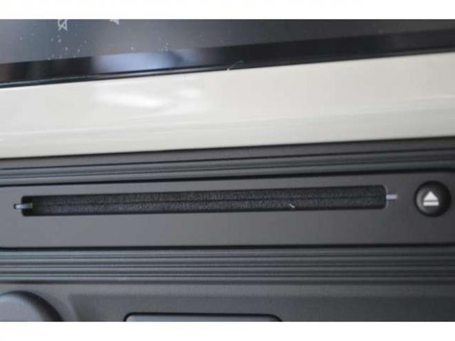 ワゴンRスマイルハイブリッド X 4WD　クリームコーデセーフティサポートスズキコネクト対応9インチ全方位ナビLEDハイブリット4WDセーフティサポート搭載アイドリングストップハイビームアシストLEDライト両側オートスライドドアパーキングセンサー 登録済未使用車 660