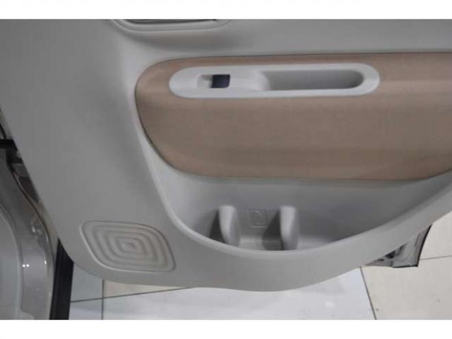 ラパンハイブリッド X 4WD　ハイブリッド4WDセーフティサポート搭載スズキコネクト対応通信機装着車アイドリングストップ全方位モニター用カメラパッケージハイビームアシストLEDライト 登録済未使用車 660