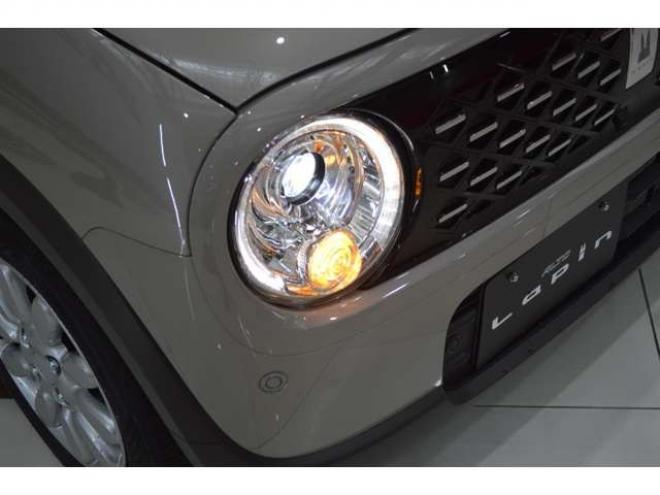 ラパンハイブリッド X 4WD　ハイブリッド4WDセーフティサポート搭載スズキコネクト対応通信機装着車アイドリングストップ全方位モニター用カメラパッケージハイビームアシストLEDライト 登録済未使用車 660