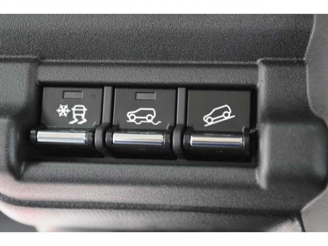 ハスラーハイブリッド X 4WD　届出済未使用車ハイブリッド4WDセーフティサポート搭載スズキコネクト対応通信機装着車全方位モニター9インチナビTVバックカメラアダプティブクルーズコントロールハイビームアシストLEDライト 660