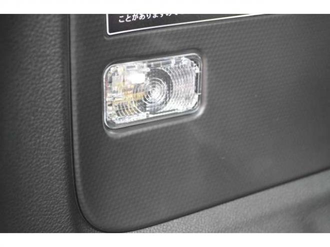 クロスビー1.0 ハイブリッド MZ 4WD　レンタアップ車ハイブリット4WDターボパドルシフトセーフティサポート搭載アダプティブクルーズコントロール横滑り防止装置アイドリングストップハイビームアシストLEDライトSDナビTVバックカメラETC 1000