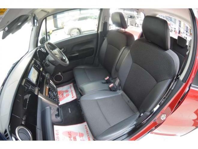 ハスラーJ 4WD　ワンオーナー車Sエネチャージ4WDブラックインテリアパッケージ純正7インチワイドナビTVバックカメラセーフティサポート搭載ハーフレザーシートLEDライト 660