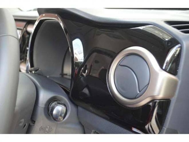 ハスラーJ 4WD　ワンオーナー車Sエネチャージ4WDブラックインテリアパッケージ純正7インチワイドナビTVバックカメラセーフティサポート搭載ハーフレザーシートLEDライト 660