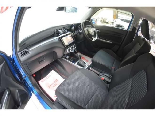 スイフト1.2 ハイブリッド RS セーフティパッケージ装着車 4WD　ワンオーナー車ハイブリッド4WDパドルシフトセーフティサポート搭載アイドリングストップ全方位モニター付8インチナビTVバックカメラLEDライトアダプティブクルーズコントロールドラレコ 1200