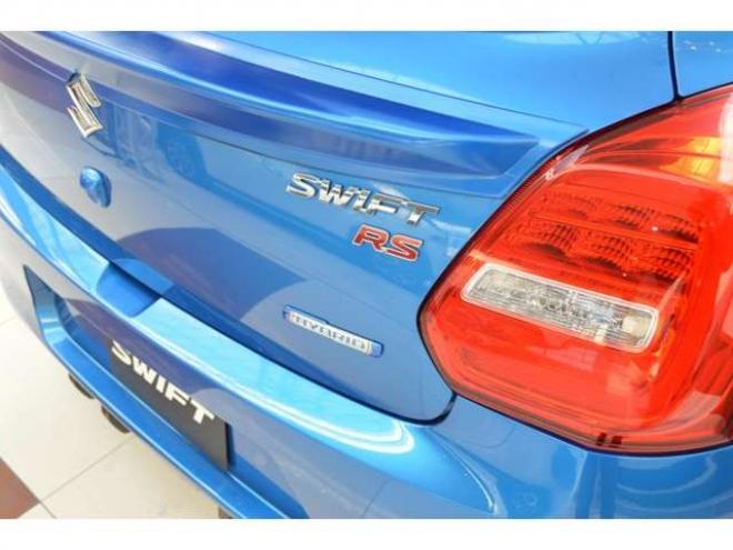 スイフト1.2 ハイブリッド RS セーフティパッケージ装着車 4WD　ワンオーナー車ハイブリッド4WDパドルシフトセーフティサポート搭載アイドリングストップ全方位モニター付8インチナビTVバックカメラLEDライトアダプティブクルーズコントロールドラレコ 1200