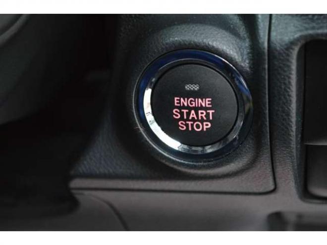 インプレッサスポーツ 2.0 i-L アイサイト 4WD　ワンオーナー車4WDパドルシフトアイサイトアイドリングストップ横滑り防止装置レーダークルーズコントロール純正8インチナビTVバックカメラブラインドスポットモニター前後ドラレコETCパーキングセンサーLEDライト 2000