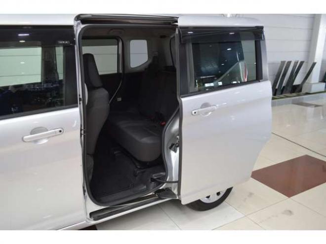 ソリオ1.2 G 4WD　ワンオーナー車4WD横滑り防止装置オートスライドドアSDナビTVライトレベライザーETCシートヒータースマートキー 1200