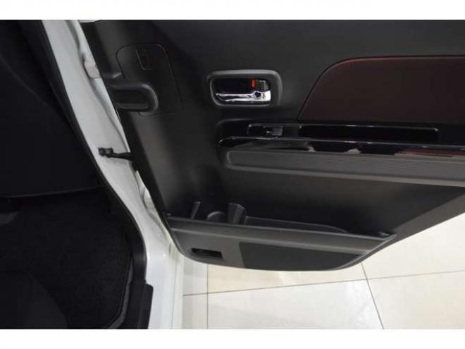 ワゴンRスティングレー ハイブリッド X 4WD　ワンオーナー車ハイブリッド4WDセーフティサポート搭載アイドリングストップ全方位モニター8インチナビTVバックカメラLEDライトヘッドアップディスプレイ横滑り防止装置 660