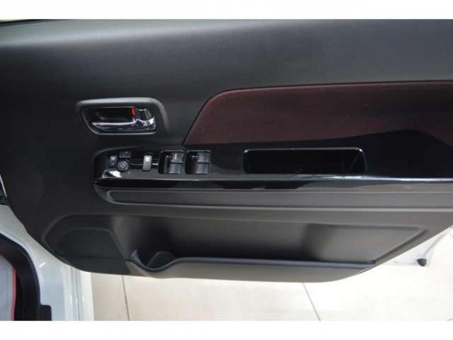 ワゴンRスティングレー ハイブリッド X 4WD　ワンオーナー車ハイブリッド4WDセーフティサポート搭載アイドリングストップ全方位モニター8インチナビTVバックカメラLEDライトヘッドアップディスプレイ横滑り防止装置 660