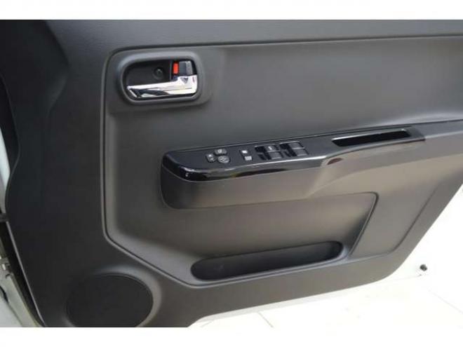 アルトワークス 660 オートギヤシフト 4WD　ワンオーナー車4WDターボオートギアシフトRECAROシートセーフティパッケージレーダーブレーキサポート誤発進抑制機能パドルシフト横滑り防止装置ディスチャージヘッドライト純正エンジンスターター 660