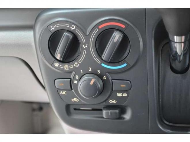 エブリィジョイン ハイルーフ　届出済未使用車4WDインパネCVTセーフティサポート搭載アイドリングストップ横滑り防止装置バックアイカメラディスプレイオーディオハイビームアシストLEDライト 660