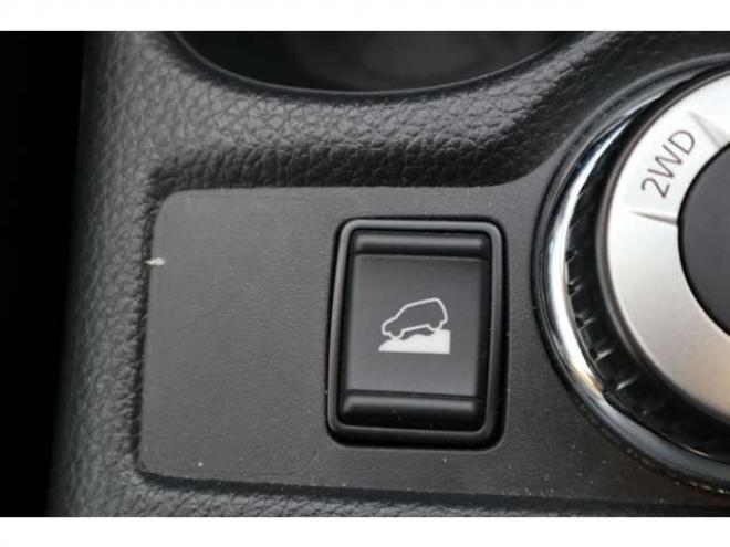 エクストレイル2.0 20S ハイブリッド 4WD　純正フルセグナビ　ETC　アラウンドビューカメラ　パーキングアシスト　ヒルディセントコントロール　クルーズコントロール　パーキングソナー 2000