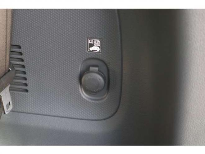 ハスラーJスタイルIIIターボ 4WD　1オーナー　特別仕様　4WD　ターボ　衝突軽減ブレーキ　CDプレイヤー　クルーズコントロール　LEDヘッドライト　オートエアコン　シートヒーター 660