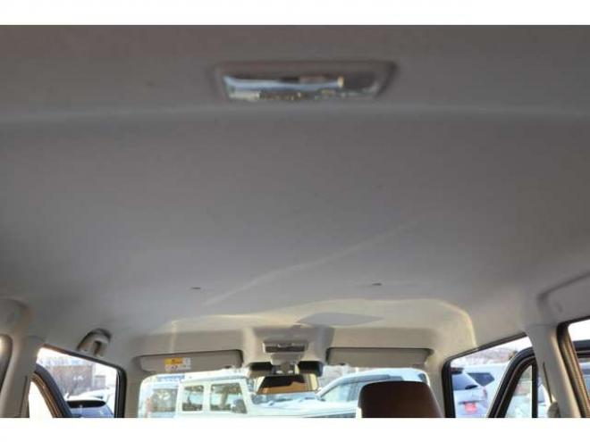 ハスラーJスタイルIIIターボ 4WD　1オーナー　特別仕様　4WD　ターボ　衝突軽減ブレーキ　CDプレイヤー　クルーズコントロール　LEDヘッドライト　オートエアコン　シートヒーター 660