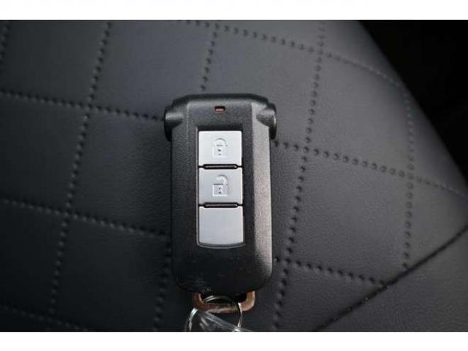 デイズルークスボレロ Xベース 4WD　純正フルセグナビ　アラウンドビューカメラ　社外前後ドラレコ　シートミラーヒーター　両側電動スライドドア 660