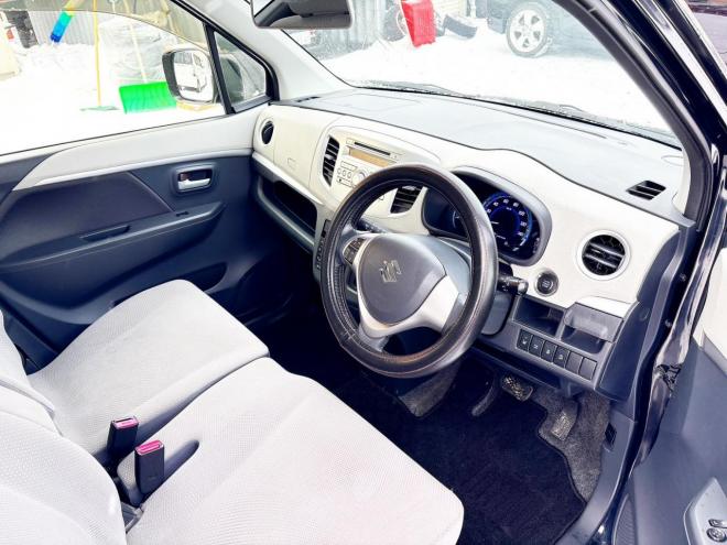 ワゴンR660FZ 4WD　ローンが不安な方＜優遇ローン＞1年保証　ユーザー買取車　社外ナビ