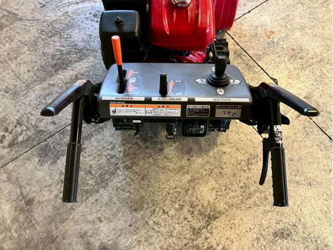 除雪機ホンダ　HSS970ｎ！55HR！　新潟店在庫に付き、お取り寄せになります！