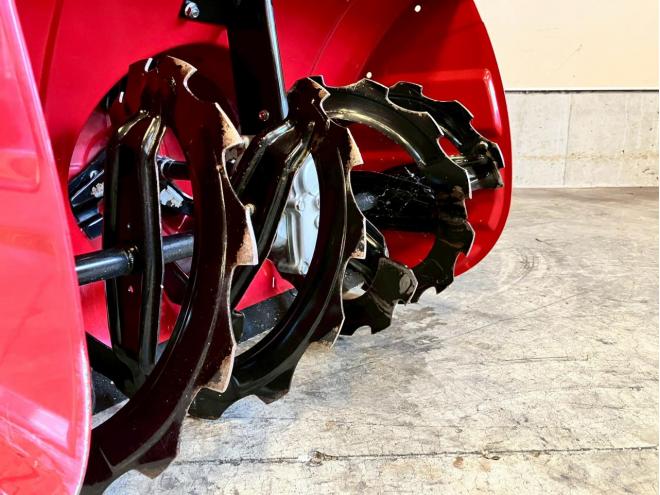 除雪機ホンダ　HSS970ｎ！55HR！　新潟店在庫に付き、お取り寄せになります！