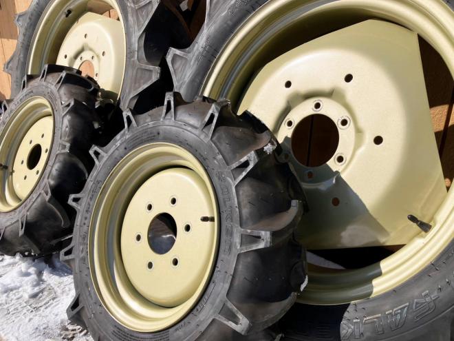 その他ヤンマートラクター　ホイール付タイヤ　4本セット