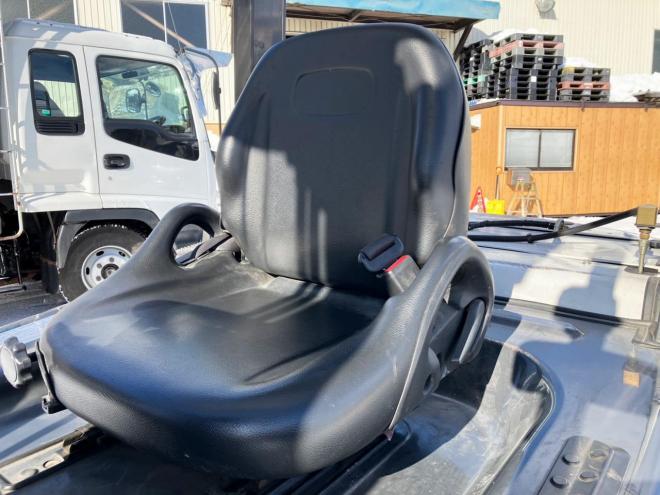 フォークリフトユニキャリア　中古　HIF4F35D　建機