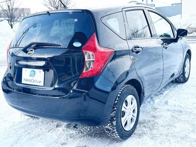 ノート1.2X FOUR Vセレクション+セーフティ 4WD　ローンが不安な方＜優遇ローン＞本州仕入　エマージェンシーブレーキ　社外ナビ 4WD