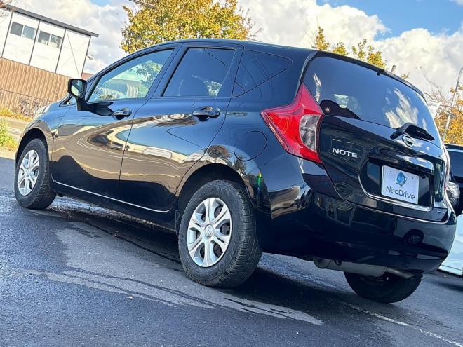 ノート1.2X FOUR Vセレクション+セーフティ 4WD　ローンが不安な方＜優遇ローン＞本州仕入　エマージェンシーブレーキ　社外ナビ 4WD