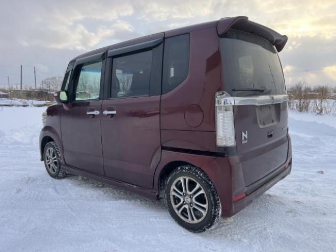 N-BOXカスタムG 4WD 660 5Dr