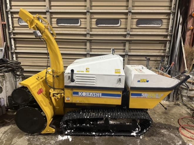 除雪機ハイパワー！コバシ ST25-3 25馬力 ディーゼル 2段オーガ