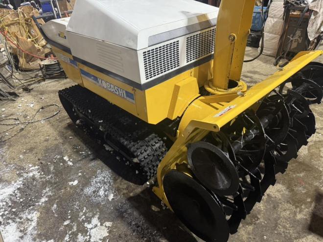 除雪機ハイパワー！コバシ ST25-3 25馬力 ディーゼル 2段オーガ