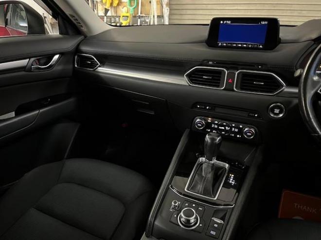 CX-5ＸＤ　プロアクティブ　本州仕入　寒冷地仕様　禁煙車　ドライビングポジションサポートＰＫＧ　衝突軽減ブレーキ　レーダークルーズ　ブラインドスポット　純正１９インチＡＷ　社外１７ＡＷ＋スタッドレスタイヤ付　パワートランク 4WD 2200 5Dr