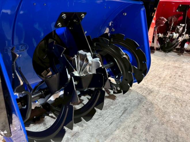 除雪機お手頃現状販売！ヤマハ　YT660B！ブレード付き