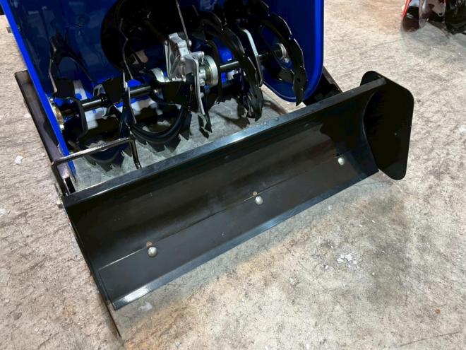 除雪機お手頃現状販売！ヤマハ　YT660B！ブレード付き