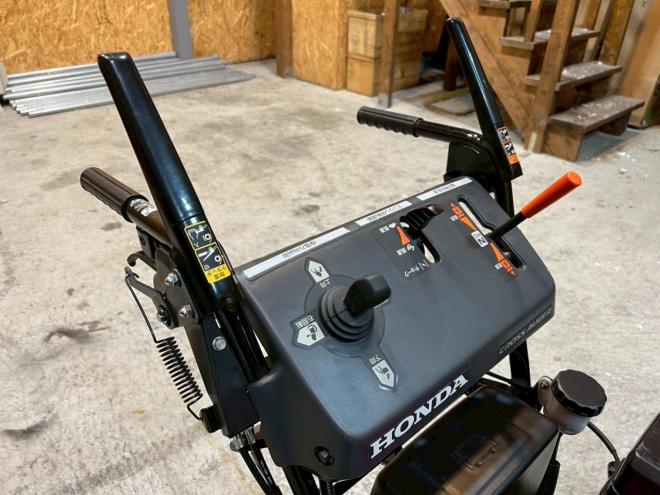 除雪機ホンダ　HSS760n（JX）クロスオーガー