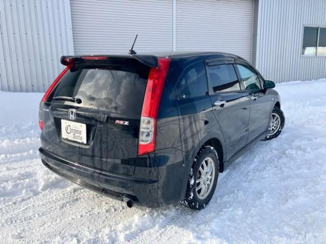 ストリームRSZ 4WD 1800 ５Dr