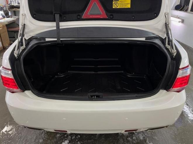 クラウンロイヤルサルーン　ｉ－Ｆｏｕｒ　寒冷地仕様　禁煙車　後期型　社外１６インチＡＷ　スタッドレスタイヤ付　クルーズコントロール　純正ＨＤＤナビ　フルセグ地デジ　ＤＶＤ再生　Ｂｌｕｅｔｏｏｔｈオーディオ　バックカメラ　コーナーセンサー 4WD 2500 4Dr