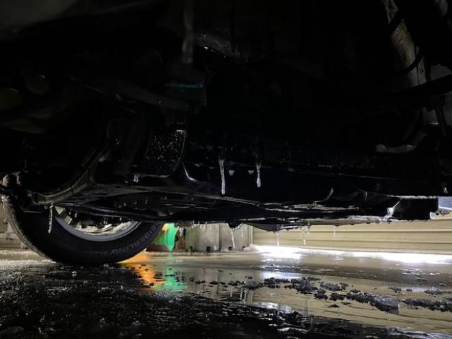 クラウンロイヤルサルーン　ｉ－Ｆｏｕｒ　寒冷地仕様　禁煙車　後期型　社外１６インチＡＷ　スタッドレスタイヤ付　クルーズコントロール　純正ＨＤＤナビ　フルセグ地デジ　ＤＶＤ再生　Ｂｌｕｅｔｏｏｔｈオーディオ　バックカメラ　コーナーセンサー 4WD 2500 4Dr