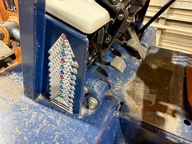 フォークリフトトヨタ 5FGL25 2.5トン ガソリン ヒンジ付き 毎年点検済