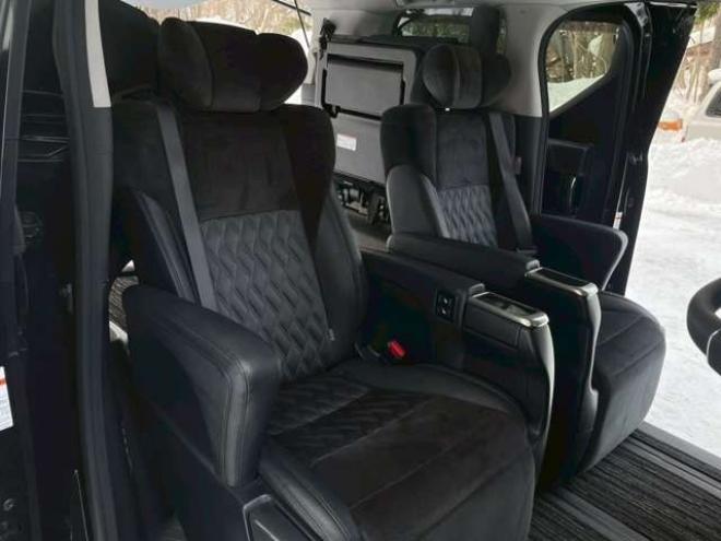 ヴェルファイア2.5 Z Gエディション 4WD　クルーズコントロール　アイドリングストップ　ABS　エアコン　パワステ　パワーウィンドウ　スマートキー　キーレス　オットマン　電動シート　3列シート　両側電動スライドドア　アルミホイール　MTモード 2500